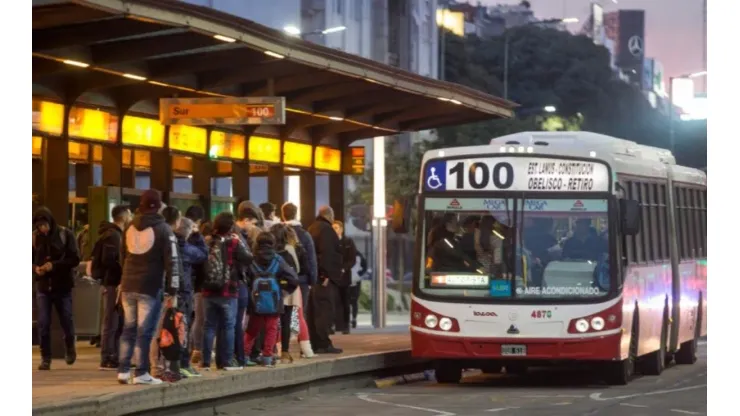 En el AMBA aumentarán los colectivos y trenes.
