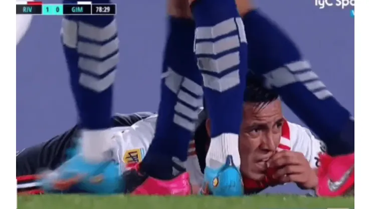 VIDEO | A Barco se le cayó el chicle en el partido de River y esto hizo