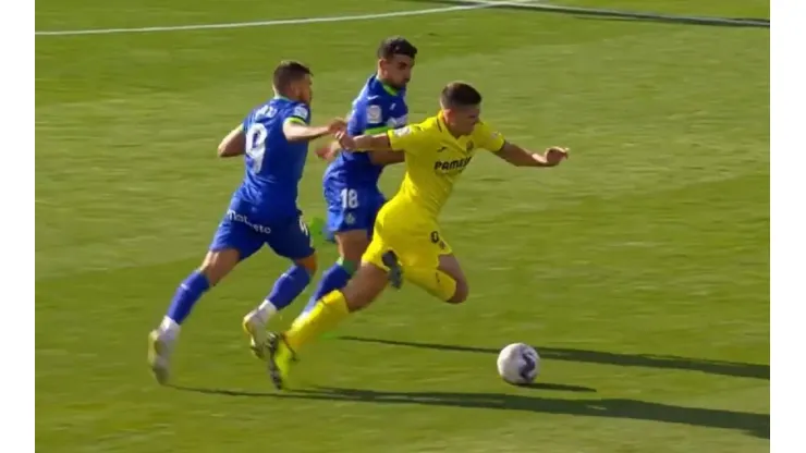 Scaloni se mantiene alerta : Juan Foyth salió lesionado por un golpe en la rodilla