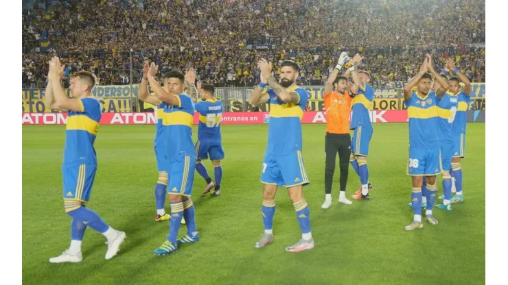 "No puede seguir más": los hinchas de Boca explotaron contra un titular en la eliminación ante Patronato
