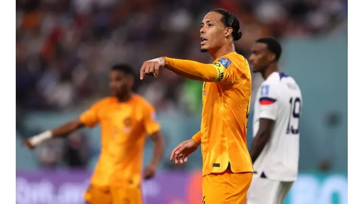 VIDEO | A Van Dijk le hicieron una pregunta sobre Argentina y se río: "Es muy irrespetuoso"