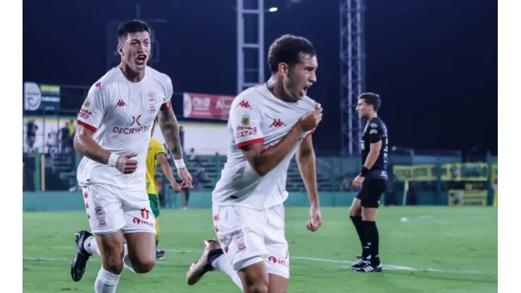 Huracán goleó a Defensa y Justicia en su debut por la Liga Profesional