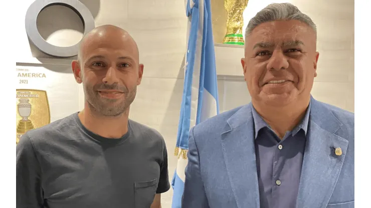 La sorpresiva postura de Tapia sobre el futuro de Mascherano: "Quiere que..."