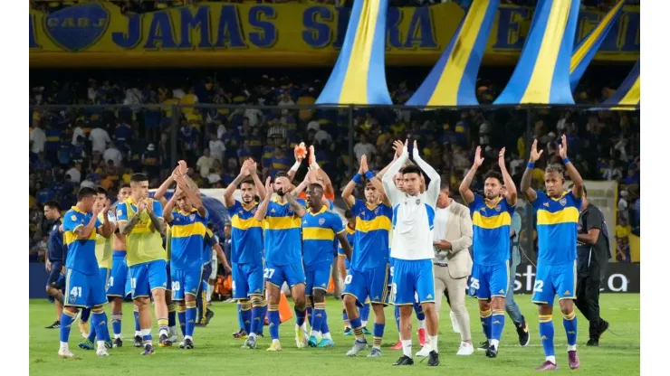 "Horas decisivas": Boca podría perder un futbolista del plantel sobre el final del mercado
