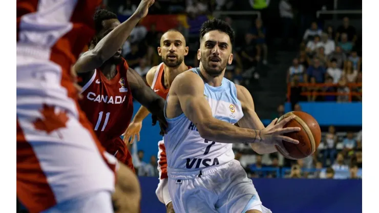 Argentina le ganó a Canadá y está a un paso de clasificarse al Mundial de básquet