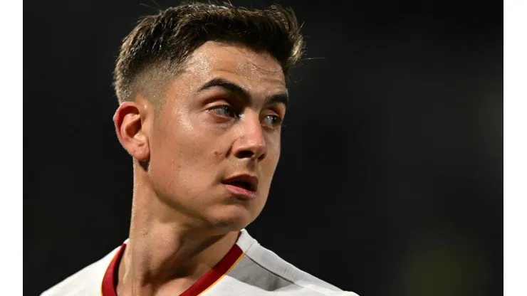 Roma encendió las alarmas por el futuro de Dybala