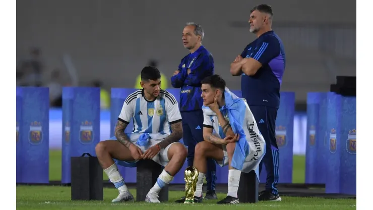 Dybala conmovió a todos en pleno festejo de la Selección: "Fue la primera noche que lloré"