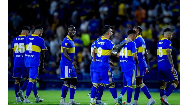 "No sabe ni marcar": el jugador de Boca que fue tendencia en las redes en el partido frente a Olimpo