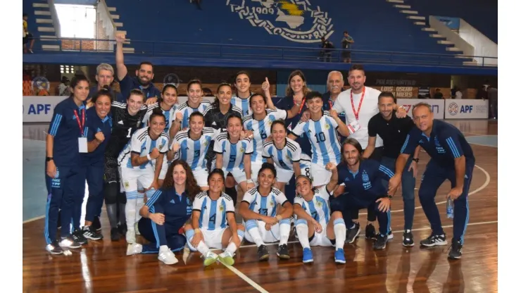 La Selección femenina de futsal se trajo dos victorias de los amistosos ante Paraguay