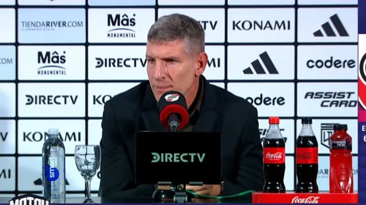 Martín Palermo en conferencia de prensa
