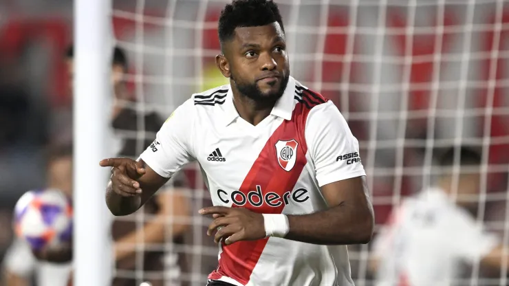 BUENOS AIRES, ARGENTINA - MAY 21: Miguel Borja of River Plate celebrates after scoring the team's first goal during a Liga Profesional 2023 match between River Plate and Platense at Estadio Más Monumental Antonio Vespucio Liberti on May 21, 2023 in Buenos Aires, Argentina. (Photo by Diego Haliasz/Getty Images)
