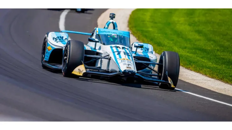 Agustín Canapino, con el auto homenaje a los campeones del mundo en Qatar 2022, correrá la Indy 500.
