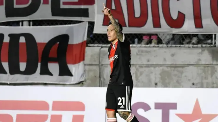 Esequiel Barco celebrando su tanto.
