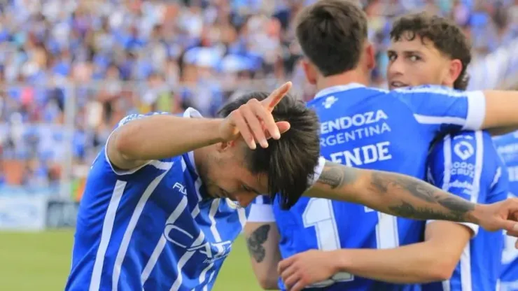 Godoy Cruz venció a San Lorenzo y se metió en zona de Libertadores