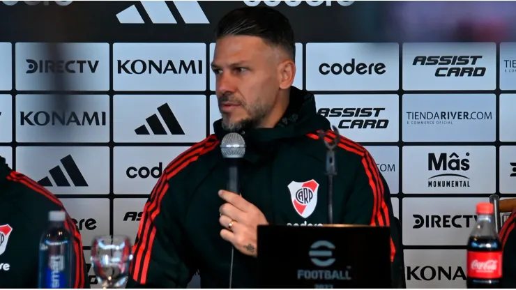 Demichelis en conferencia de prensa.
