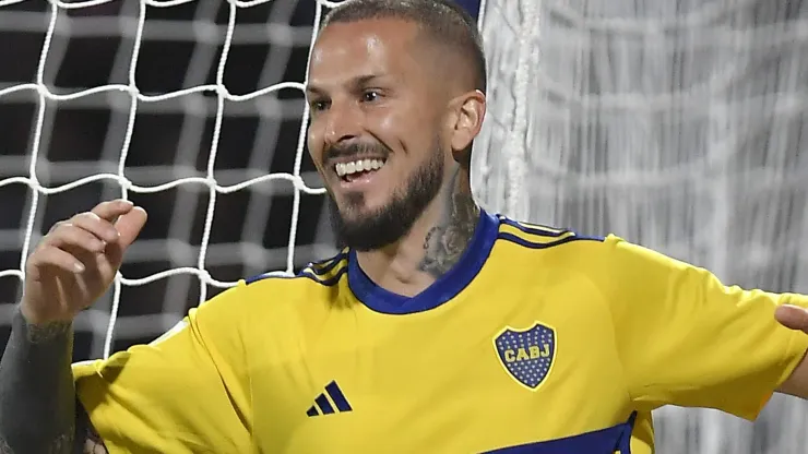 A Benedetto le ofrecieron su salida de Boca.
