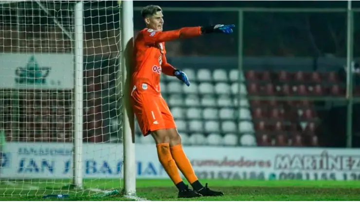 Gill, el desconocido arquero que llega a San Lorenzo