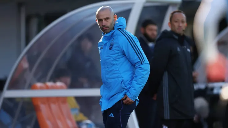 Mascherano, entrenador de la Sub 23.
