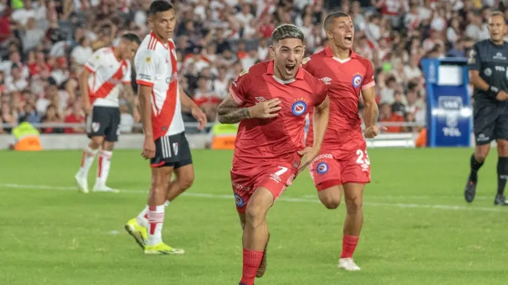 Montiel, desatado en el Monumental.
