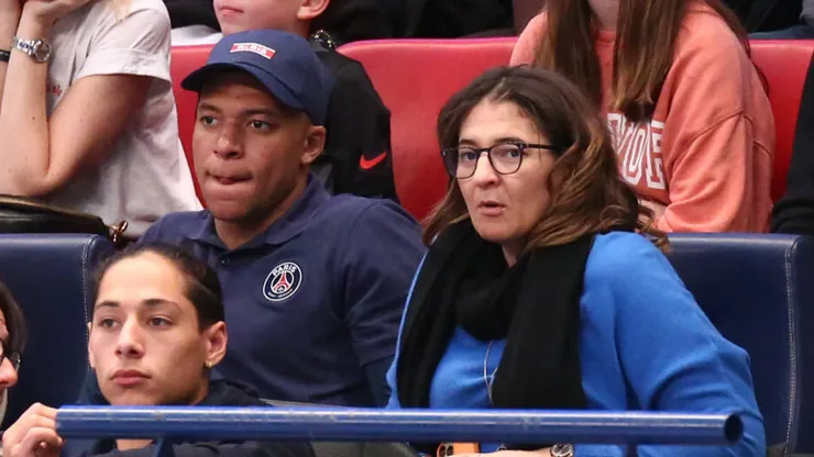 Mbappé decidió irse con su madre tras ser reemplazado por Luis Enrique
