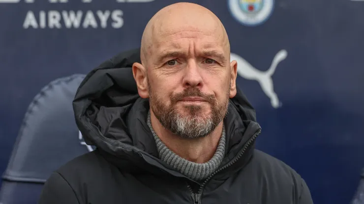 Erik ten Hag entrenador del Manchester United, en la cuerda floja
