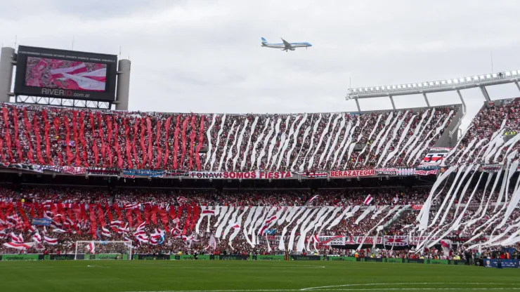 Los hinchas del Millonario apoyaron un regreso a la convocatoria.
