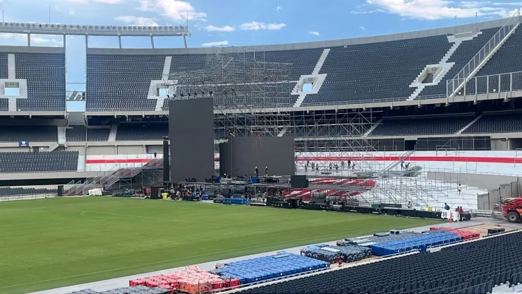 El escenario de María Becerra no tocará el campo de juego, irá sobre la Centenario Inferior.
