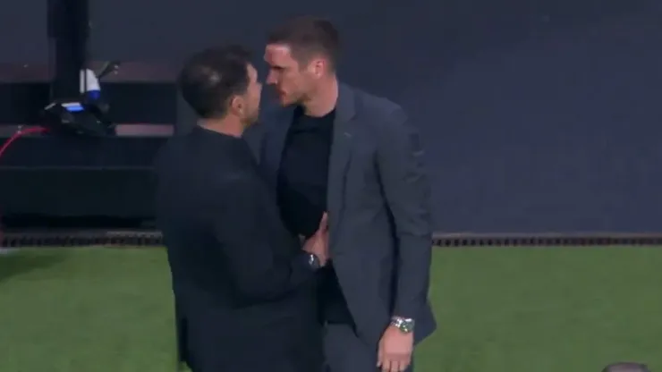 VIDEO | Diego Simeone se enojó y casi se va a las piñas con el director deportivo de Borussia Dortmund