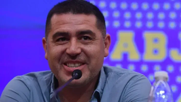 Juan Román Riquelme, presidente de Boca Juniors, quiere a Claudio Aquino. (Foto: IMAGO / Latin America News Agency).