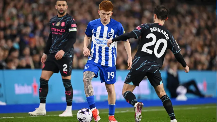 Así fue el debut del Colo Barco como titular en la Premier League
