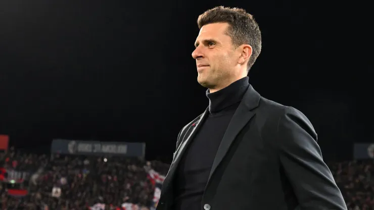 Thiago Motta, entrenador del Bologna, el apuntado para dirigir al Manchester United
