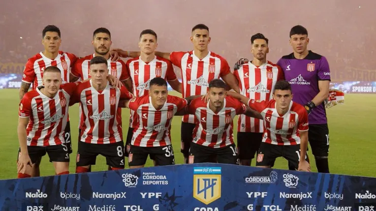 El Estudiantes campeón de la Copa de la Liga 2024.
