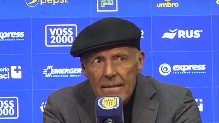 Russo, el entrenador de Rosario Central.
