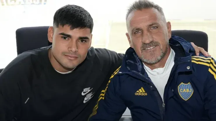 Walter Ariel Molas firmó su primer contrato con Boca. (Foto: Prensa Boca).