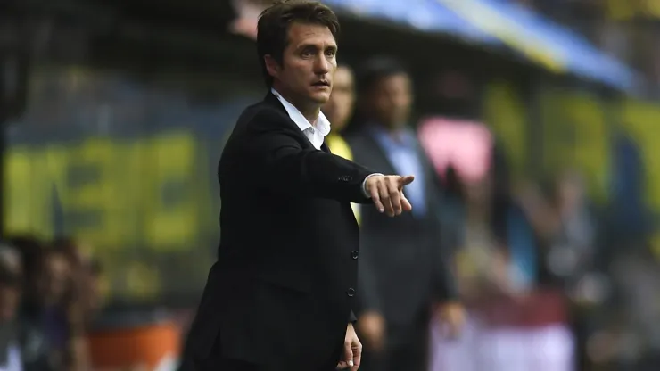 Guillermo Barros Schelotto durante su paso como DT de Boca.
