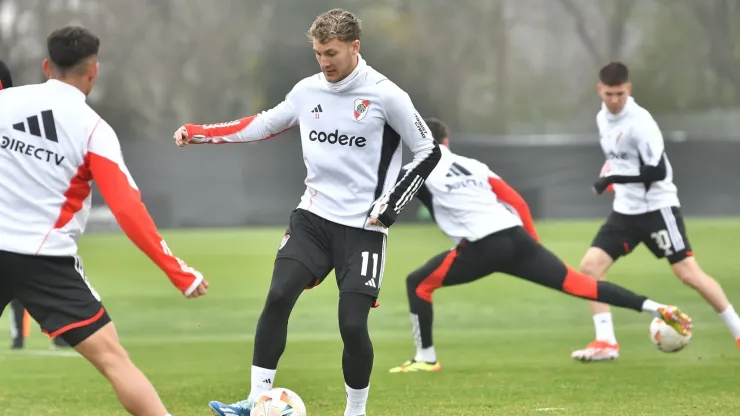 River enfrenta a Táchira en el Monumental.
