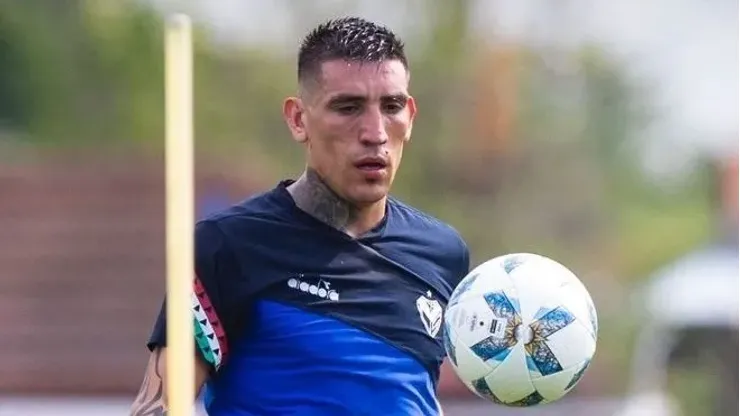 Centurión recibió una propuesta por parte de Vélez.
