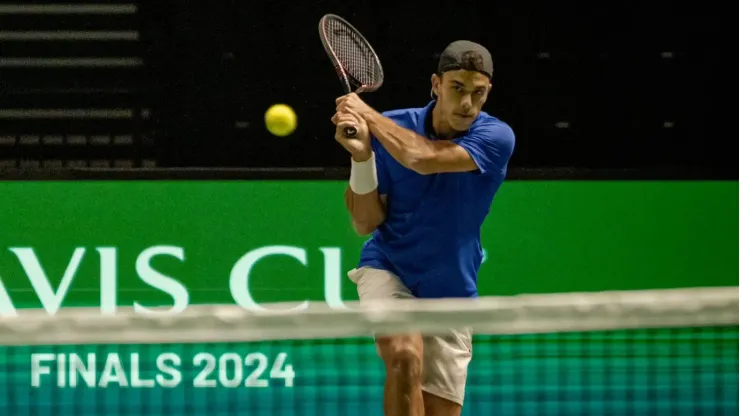 Fran Cerúndolo se entrena en Manchester
