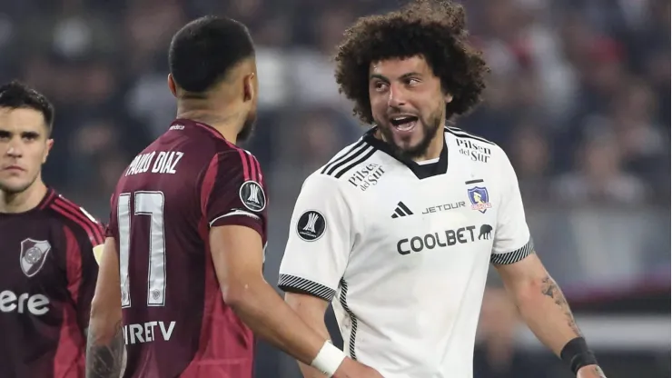 Qué pasó en el túnel entre Paulo Díaz y Maxi Falcón tras las expulsiones en Colo-Colo vs. River