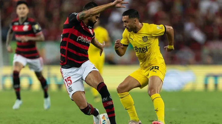 Qué pasa si Peñarol gana, empata o pierde contra Flamengo en los cuartos de final de la Copa Libertadores 2024