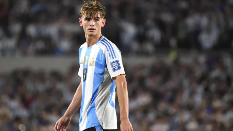 Nico Paz, jugador de la Selección Argentina. 
