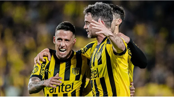 Qué pasa si Peñarol gana, empata o pierde contra Botafogo en la ida de la semifinal de la Copa Libertadores 2024