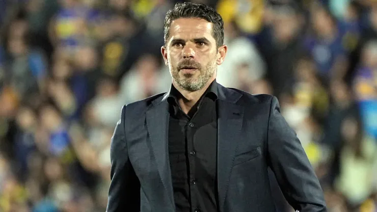 ¿Cambio de esquema?: la posible formación que Fernando Gago piensa para Boca ante Lanús