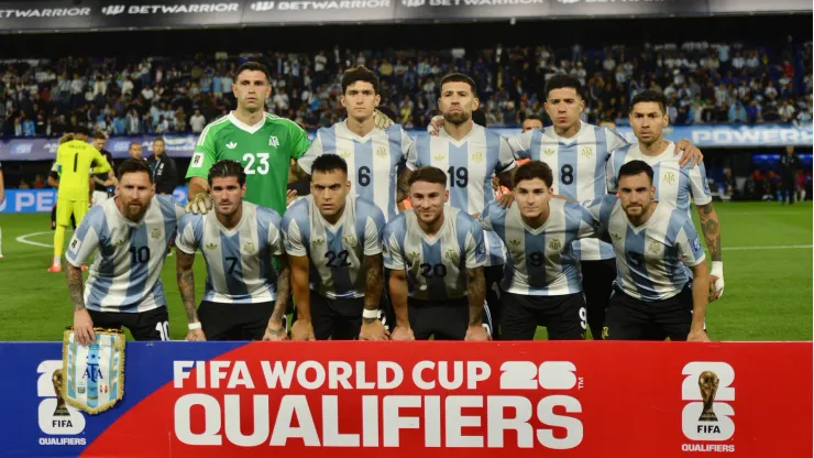 La formación de Argentina ante Perú.
