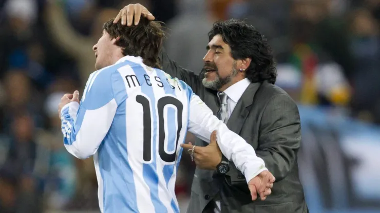 Messi y Maradona, los dos más grandes.
