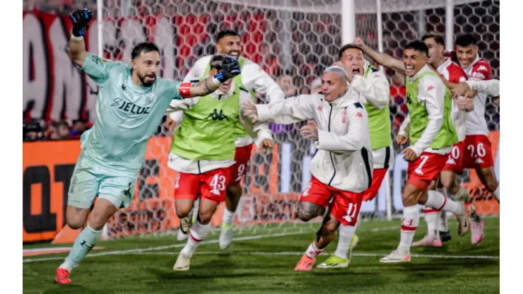 Huracán superó por penales al Rojo y se metió en la final