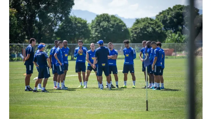 Adilson define time do Cruzeiro que enfrentará o Boa Esporte