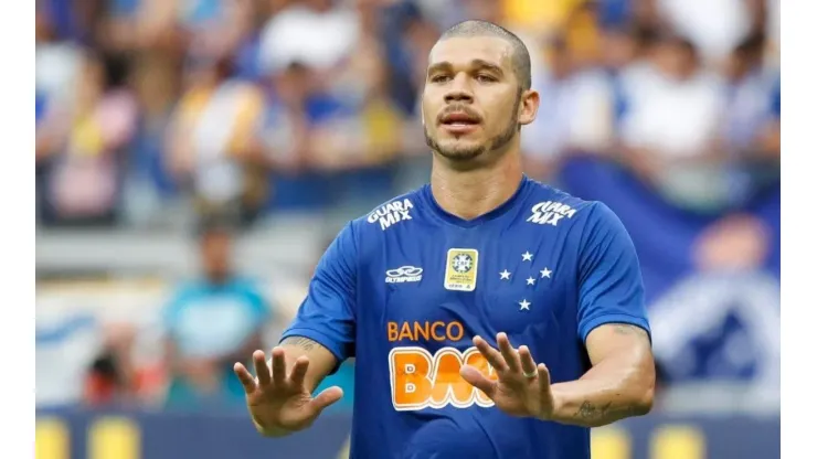 Nílton revela bastidores da negociação com o Cruzeiro