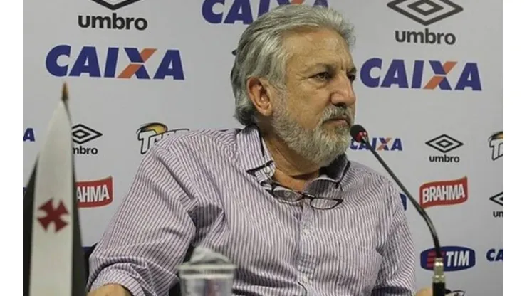 José Luis Moreira fala sobre tentativa de contratar Oroz para o Vasco