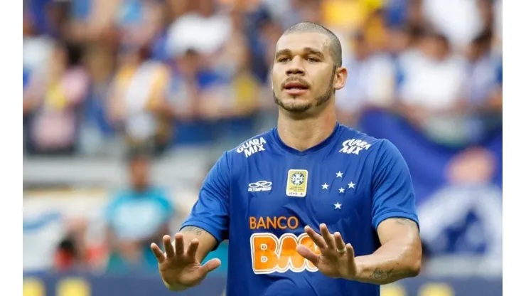 Nilton revela se foi consultado pelo Cruzeiro